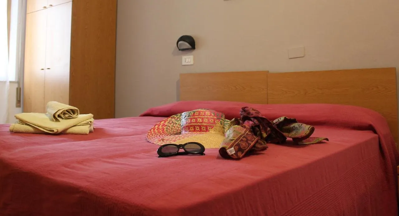 Hotel Giada 里米尼 2*,  意大利
